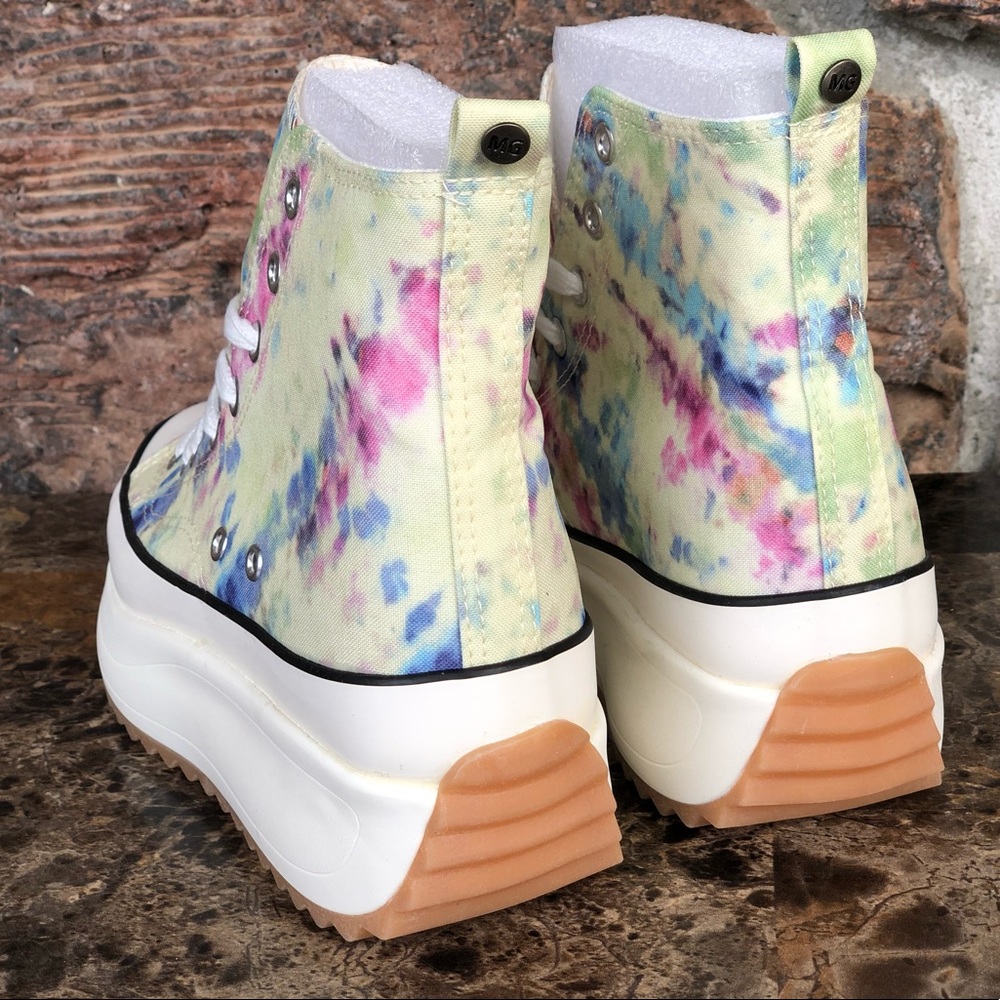 NEW Madden Girl Winnona Flatform High-Top Sneakers - Picture 2 of 10